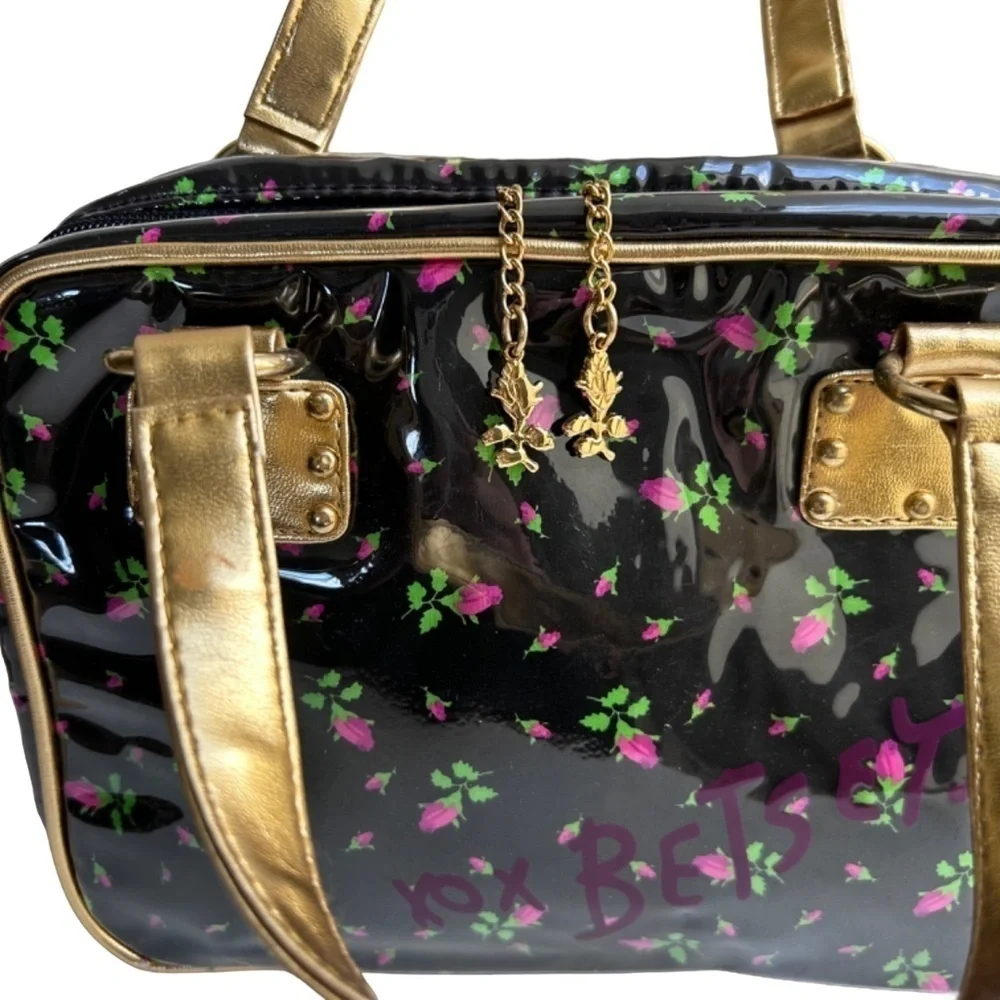 Betsey Johnson 2 Handle Cosmetic Make-Up Case LIKE NEW